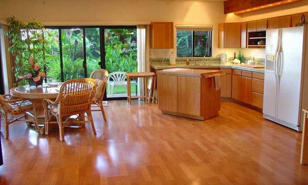 Maui Honeymoon Suite kitchenette